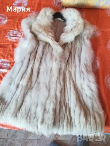 Топъл пухкав елек с богат косъм от Сибирска Лисица , снимка 5 - Елеци - 31546161