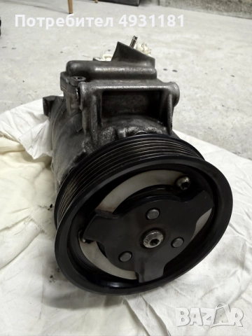 OEM компресор климатик VAG 5N0 820 803 A, снимка 2 - Части - 55826975