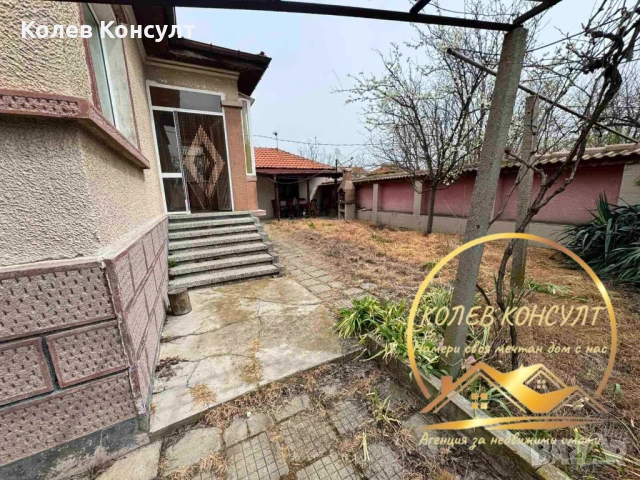 Едноетажна къща в село Войводово, област Хасково , снимка 11 - Къщи - 54189676