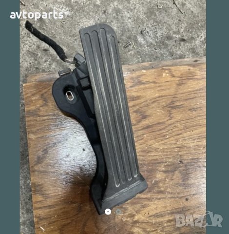 Audi a3 8p 2004година ръчка педал газ