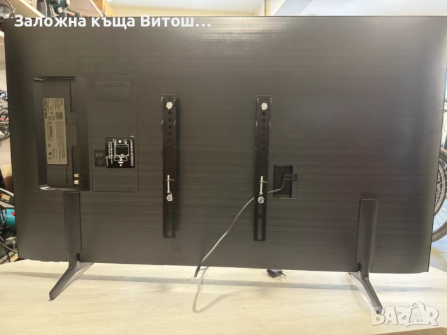 Телевизор  Samsung UE43DU8072U, снимка 3 - Телевизори - 54084417