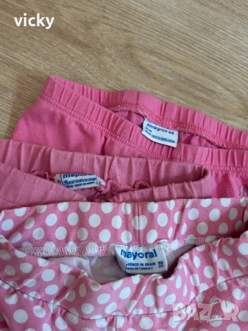 Лот панталонки за момиче Mayoral, 36М/98см, снимка 2 - Детски къси панталони - 50643815