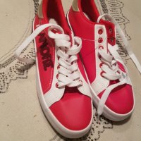 Чисто нови червени обувки / гуменки, снимка 4 - Дамски ежедневни обувки - 44259739