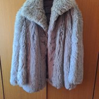 Палто от вълча кожа, снимка 1 - Палта, манта - 42526967