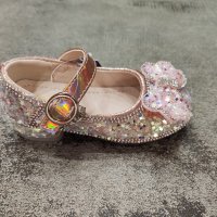 Детски елегантни обувки с токче в розово /брокат/Б57, снимка 1 - Детски обувки - 44403831