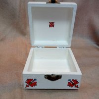 Ръчно изработена кутия с шевици, снимка 3 - Подаръци за жени - 39896543