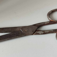 Стара шивашка ножица, снимка 1 - Антикварни и старинни предмети - 44526788