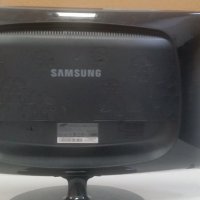 Монитор Samsung LS24CMLKFVA, снимка 2 - Монитори - 30011525