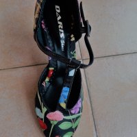 Обувки ЕСТЕСТВЕНА Кожа с Красив цветен Принт на цветя!НОВИ с Етикет! №36, снимка 5 - Дамски обувки на ток - 35523777
