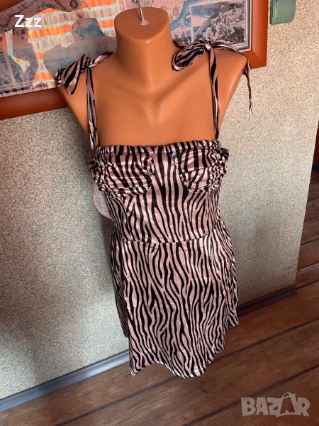 Сатенена дамска рокля , снимка 1