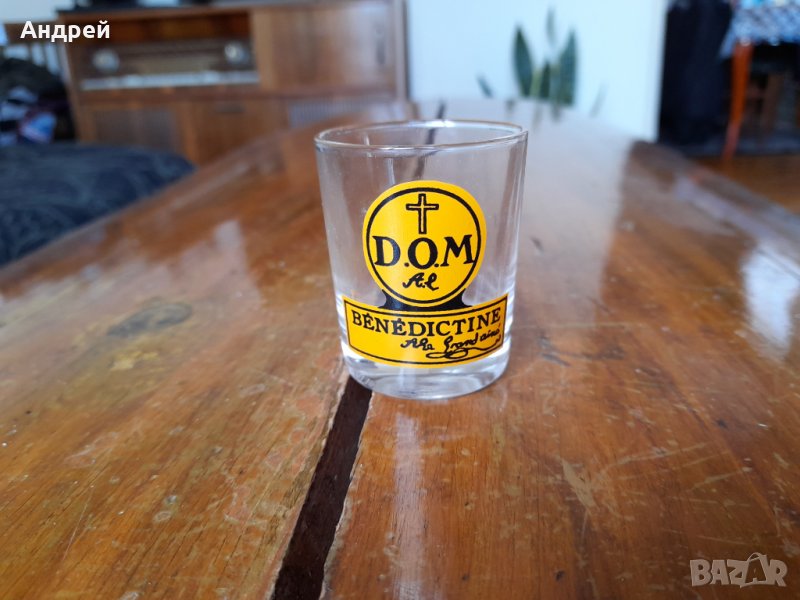 Стара чаша,чашка D.O.M Benedictine, снимка 1
