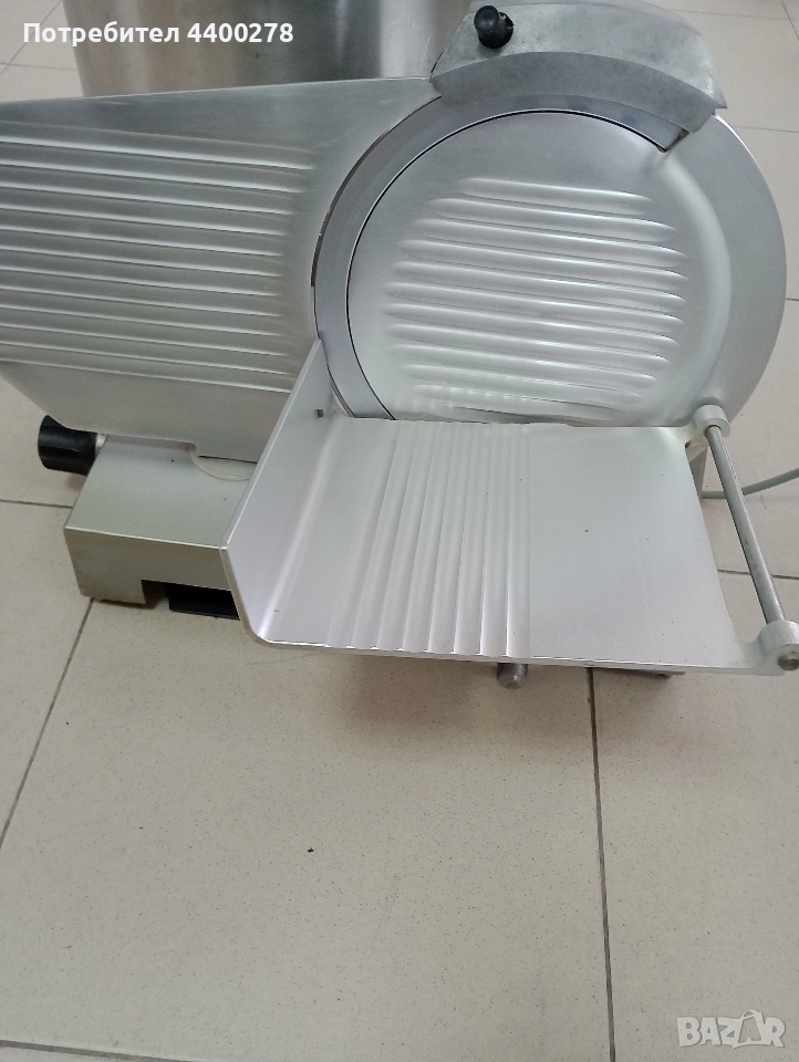 Продавам колбасорезачка , снимка 1