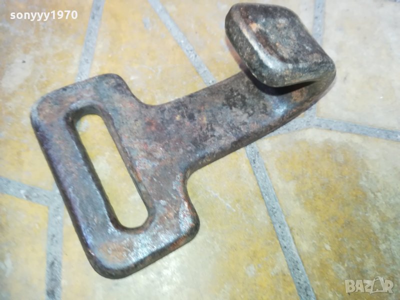 кука от тир колан-стара яка немска 0702211614, снимка 1