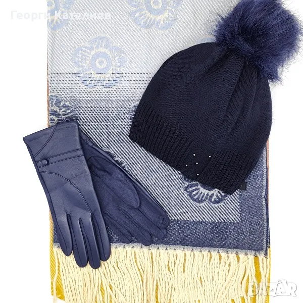 Дамски зимен комплект шапка, шал и ръкавици в тъмно синьо Код на продукта:DK-0082, снимка 1