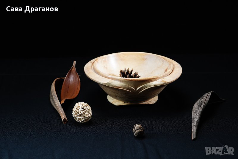 Стругована  купа  с дърворезба, снимка 1