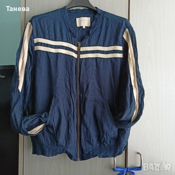 Дамско яке с Бродирана Пеперуда на гърба, снимка 1