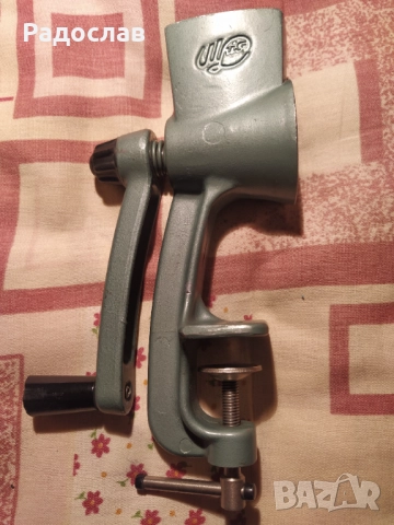 стара руска мелничка за кафе