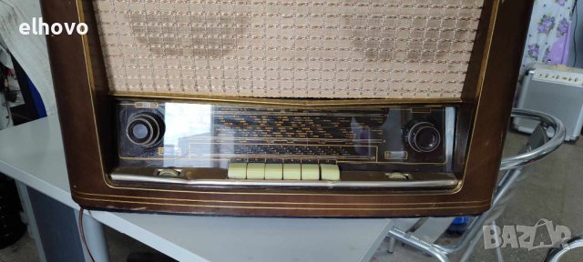 Старо лампово радио Saba W5-3D, снимка 4 - Радиокасетофони, транзистори - 44400585