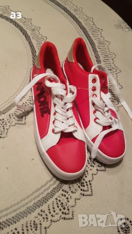 Чисто нови червени обувки / гуменки, снимка 4 - Дамски ежедневни обувки - 44259739