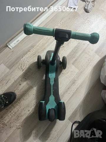 Тротинетката , снимка 2 - Скутери и тротинетки - 54209370