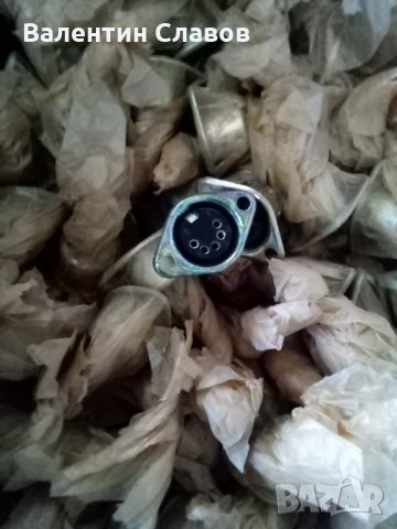 Букса петица, снимка 2 - Друга електроника - 29950872