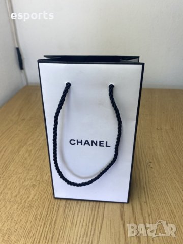 Автентична бутикова Шанелподаръчна торба 18 x 10 cm gift bag , снимка 2 - Чанти - 42064139