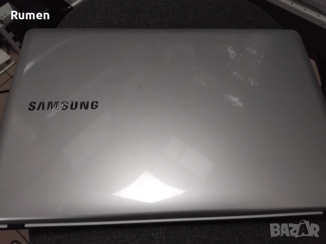 Продавам Лаптоп Samsung 15инч., снимка 4 - Лаптопи за дома - 52989560