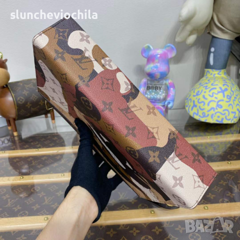 чанта Louis Vuitton Pochette Voyage, снимка 7 - Чанти - 44555702