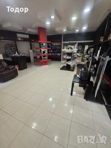 Търговско помещение под наем,Център, снимка 2 - Магазини - 50950177