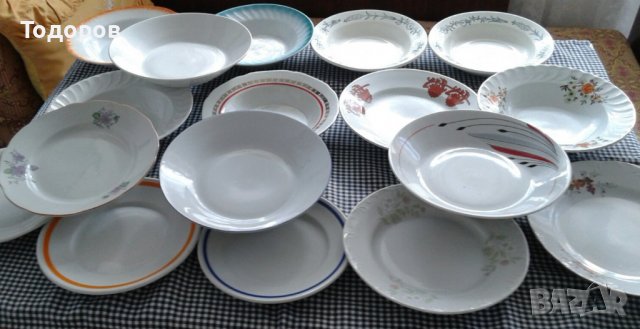 Порцеланови чинии 20 броя, снимка 2 - Чинии - 37891693