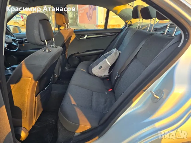 Подглавник седалка задни за Мерцедес Ц-класа W204.седан 2007-2014г, снимка 9 - Части - 49588569