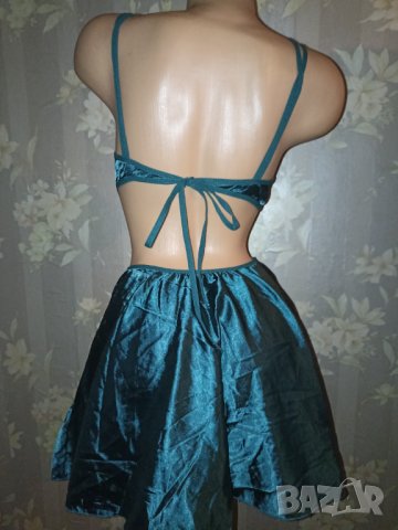 Великолепна сатенена нощничка пълен клош,  в тюркоазен цвят с чокър М , снимка 3 - Нощници - 38592480