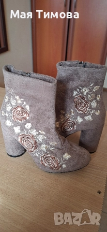 Дамски боти, снимка 2 - Дамски боти - 52128811