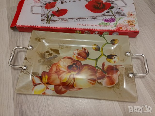 Романтичен поднос за двама закуска в леглото 