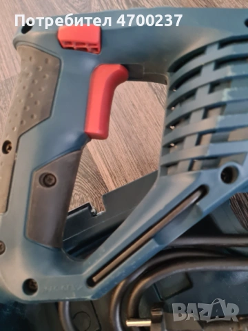 Електрически саблен трион Bosch GSA 1100 E Professional, снимка 4 - Триони и циркуляри - 53024067