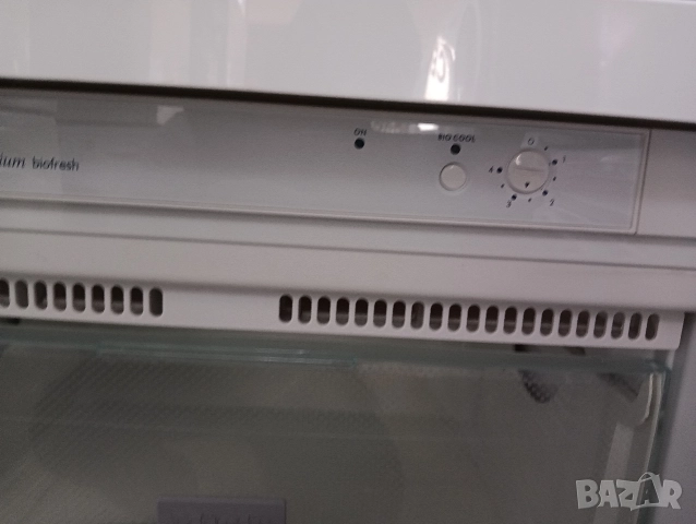 Малък хладилник фреш зона Liebherr с 2 години гаранция!, снимка 3 - Хладилници - 52788957