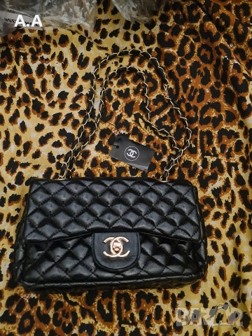 Луксозна дамска чанта, подходяща и за подарък