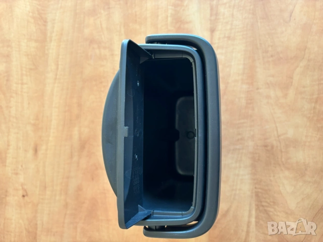 Кошче за VW Multivan, снимка 2 - Части - 53179585