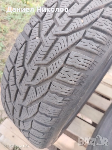 Продавам две зимни гуми с джанти размер 205/55/16, снимка 5 - Гуми и джанти - 51953627