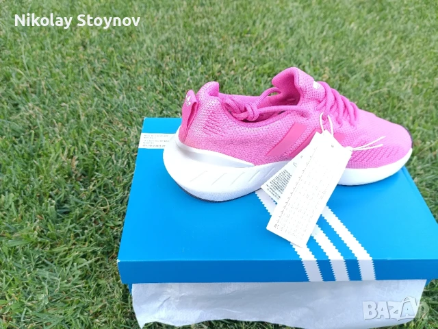 Чисто нови, оригинални маратонки Adidas , снимка 4 - Маратонки - 51048882