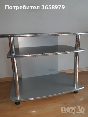 Продавам масичка за телевизор, с колелца, снимка 2 - Маси - 53139914