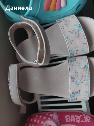Детски обувки момиче номера 21 22 23 и 25 , снимка 2 - Детски маратонки - 53214838