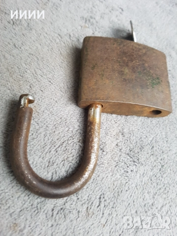 Стоманен катинар кофар 2, снимка 2 - Антикварни и старинни предмети - 52290984