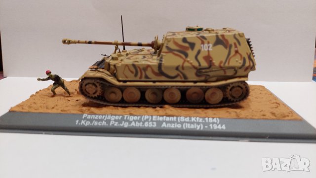 Макет диорама танк Тигър в дисплей 6 броя - бартер, снимка 2 - Колекции - 44488100