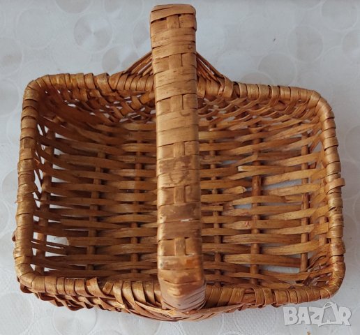 Стара дървена малка сладка плетена правоъгълна кошница с дръжка, снимка 8 - Други - 42335507