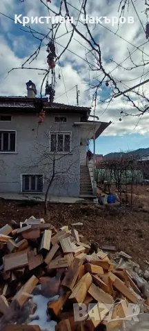 Етаж от къща в гр.Девин