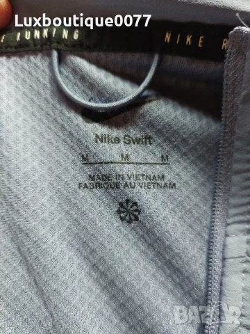Дамско горнище Nike M, снимка 3 - Спортни екипи - 56545264