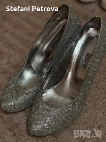 Сребърни токчета, снимка 2 - Дамски обувки на ток - 51084714