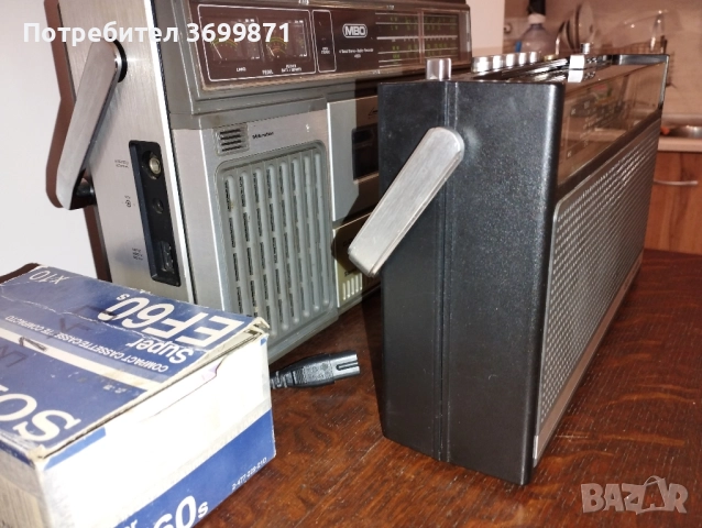 Радио транзистор ИТТ., снимка 5 - Радиокасетофони, транзистори - 52527937