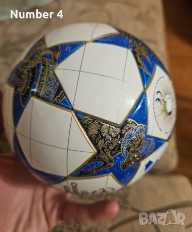 Малка футболна топка adidas UEFA Champions League Mini Football 2025 2026, снимка 2 - Футбол - 54008807